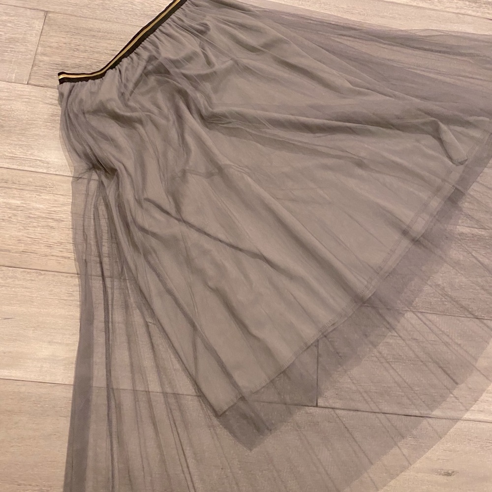Midi skirt, grey color